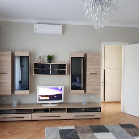 City Center Dream Apartment Timişoara Buitenkant foto